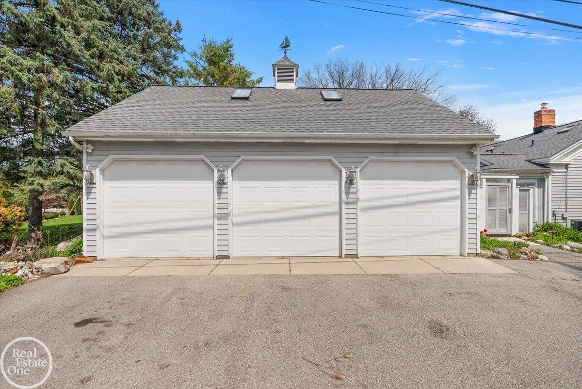 990 South Baldwin Road Clarkston, MI 48348 - Photo 50 of 66
