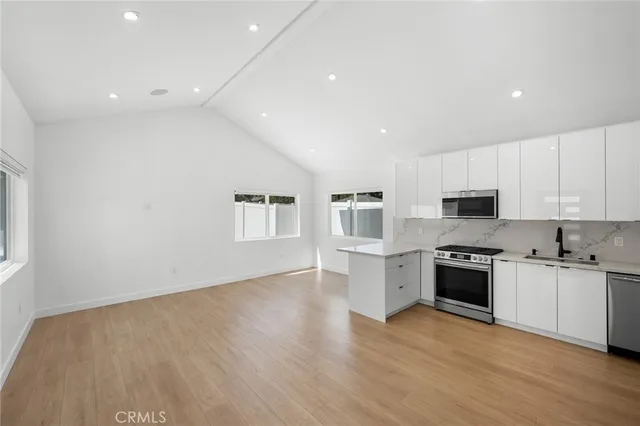 $3,000 | 8439 Apperson Street, Sunland, CA 91040