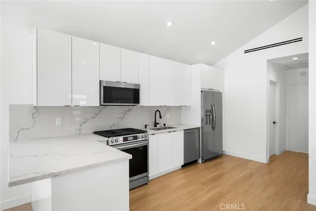 $3,000 | 8439 Apperson Street, Sunland, CA 91040