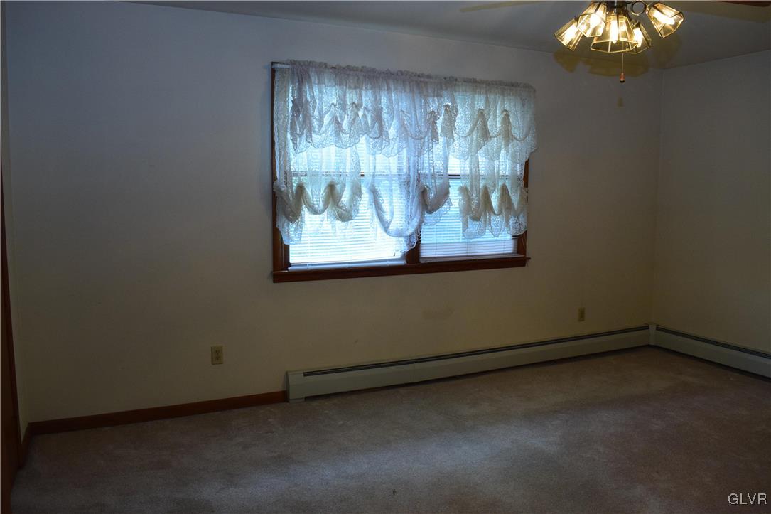 829 Copella Road Bath, PA 18014 - Photo 19 of 31 an empty room with a window