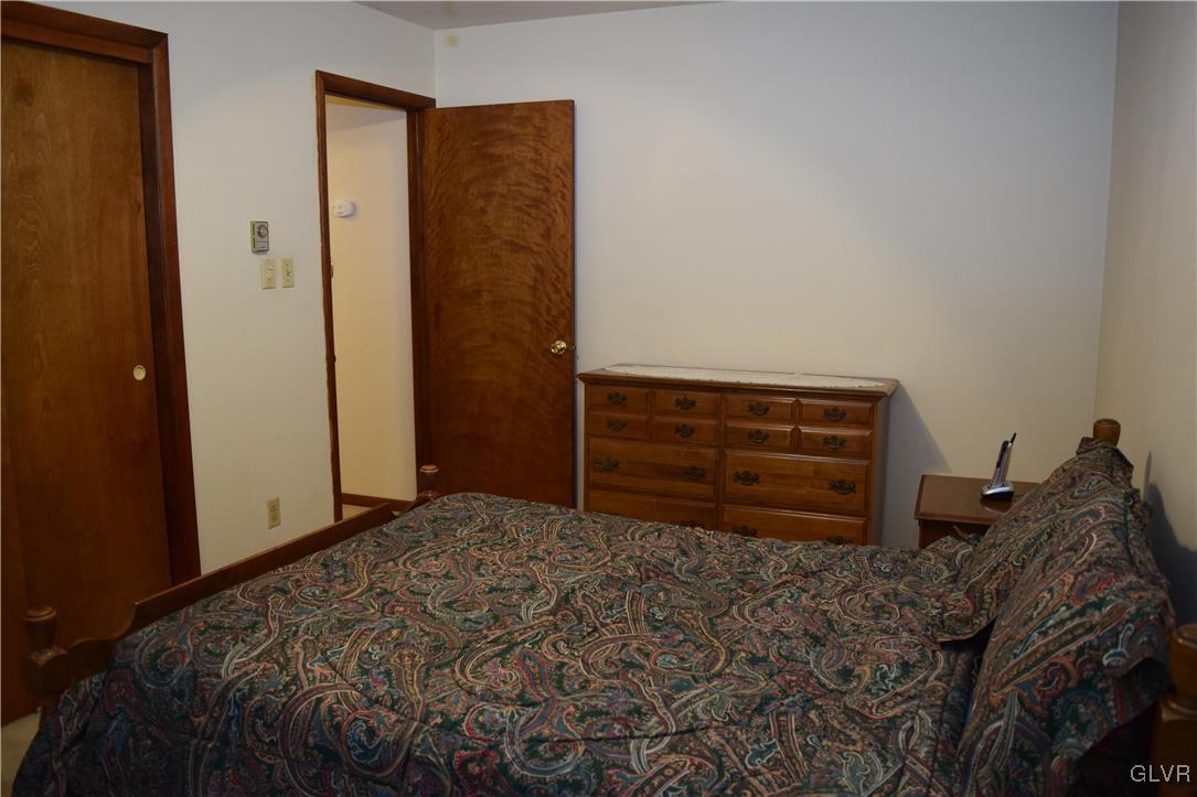 829 Copella Road Bath, PA 18014 - Photo 25 of 31 a view of bedroom with closet