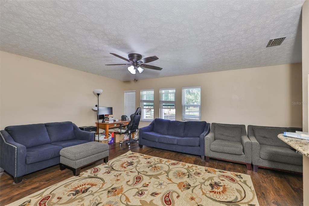 103 North Kingsway Road Seffner, FL 33584 - Photo 8 of 27 Gallery Image 8