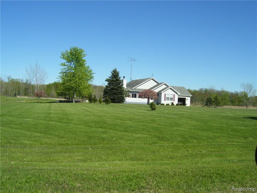 4220 Millis Road North Branch, MI 48461 - Photo 23 of 63 2015-01-10 07.50