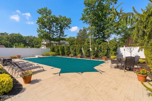 $775,000 | 20 Cambridge Drive, Jackson, NJ 08527