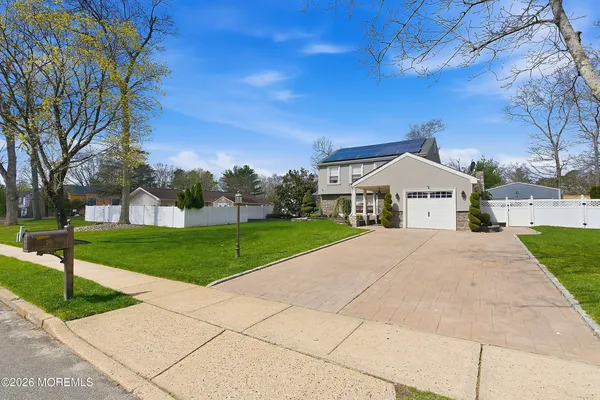 $775,000 | 20 Cambridge Drive, Jackson, NJ 08527