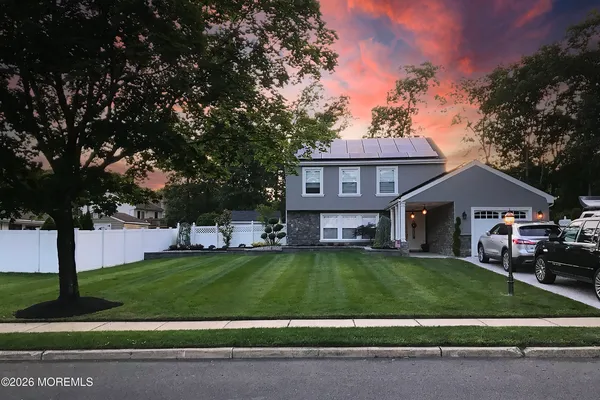 $775,000 | 20 Cambridge Drive, Jackson, NJ 08527