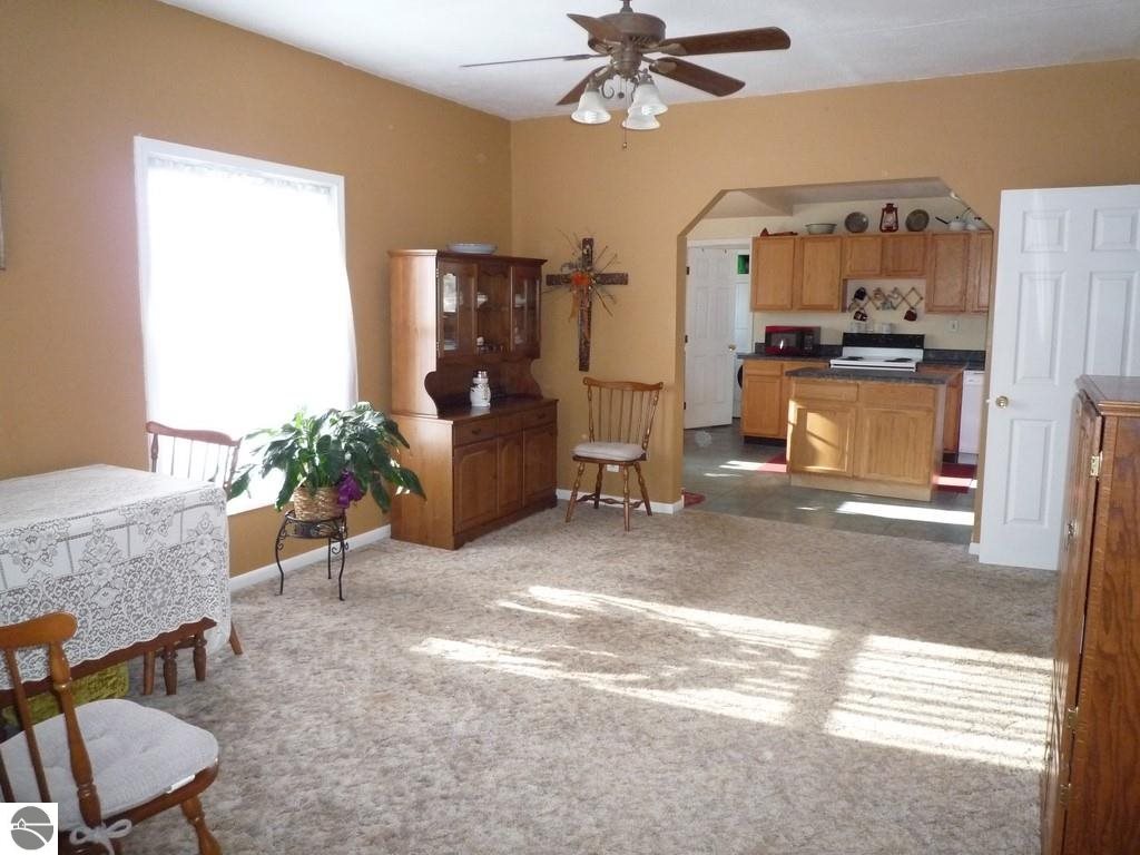 7691 North Smith Road Alma, MI 48801 - Photo 9 of 31 1793899-8.JPG