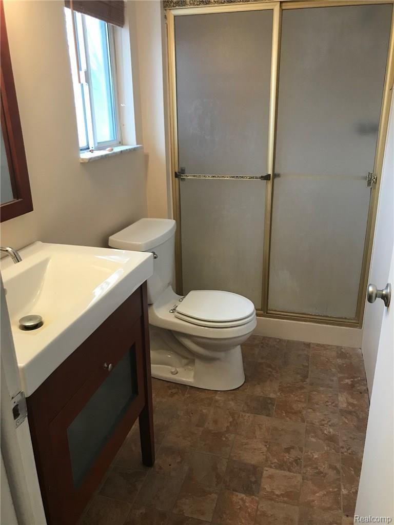 1715 Clark Road Lapeer, MI 48446 - Photo 8 of 12 IMG_1337.JPG