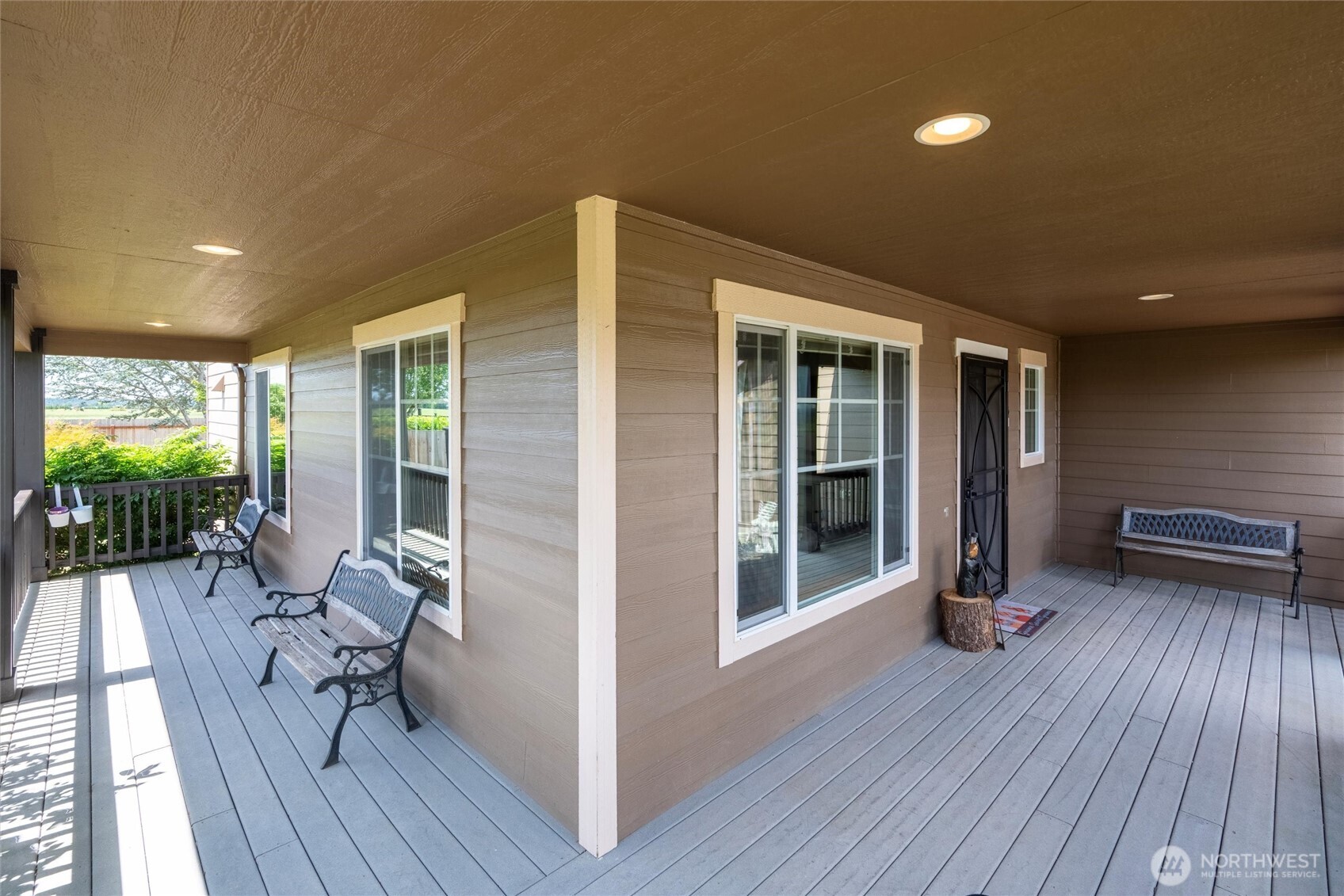 1877 Emerald Way Lynden, WA 98264 - Photo 4 of 38 a living room with furniture and wooden floor