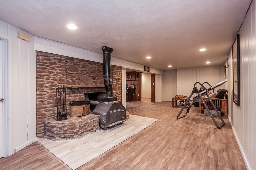 72 Squire Lane Springfield, MA 01118 - Photo 25 of 30 Gallery Image 25
