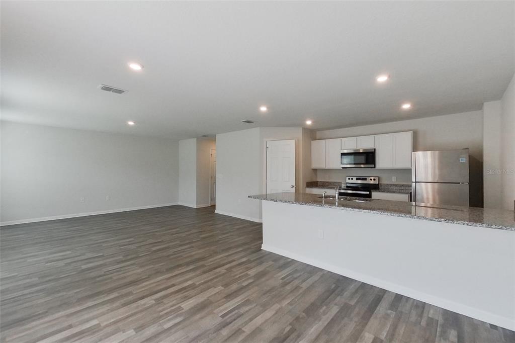 1730 Nebraska Loop Sumterville, FL 33585 - Photo 4 of 18