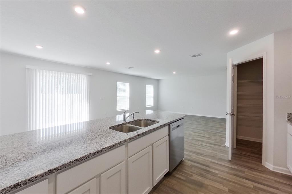 1730 Nebraska Loop Sumterville, FL 33585 - Photo 6 of 18