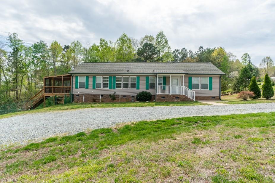 1376 Bradley Road Pinnacle, NC 27043 - Photo 1 of 25