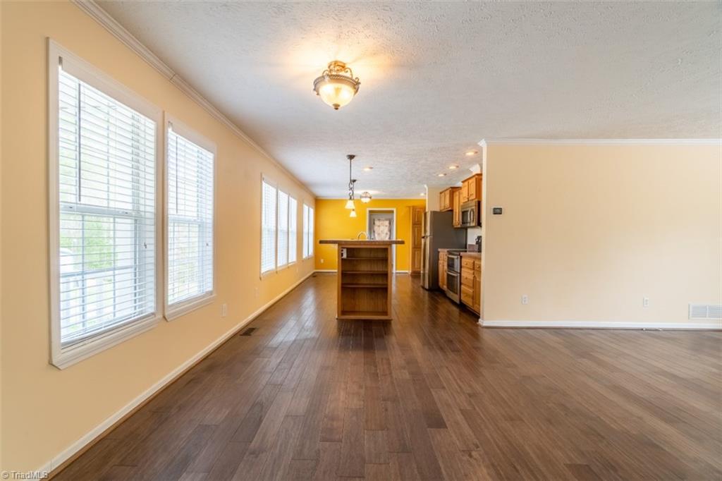 1376 Bradley Road Pinnacle, NC 27043 - Photo 6 of 25