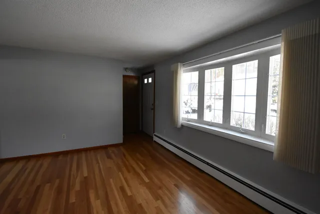 $550,000 | 2 Wakefield Drive, Nashua, NH 03062