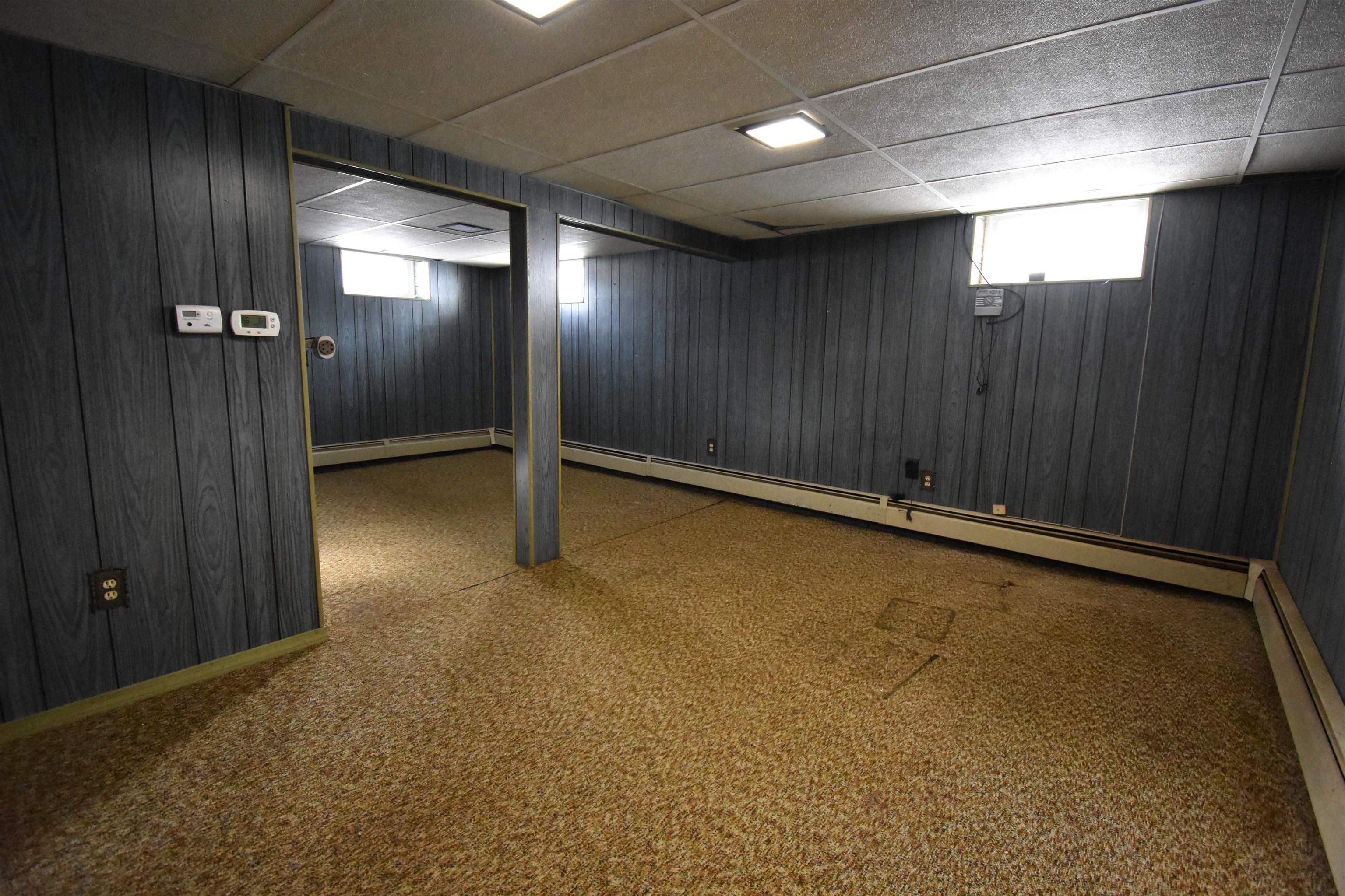 2 Wakefield Drive Nashua, NH 03062 - Photo 28 of 38