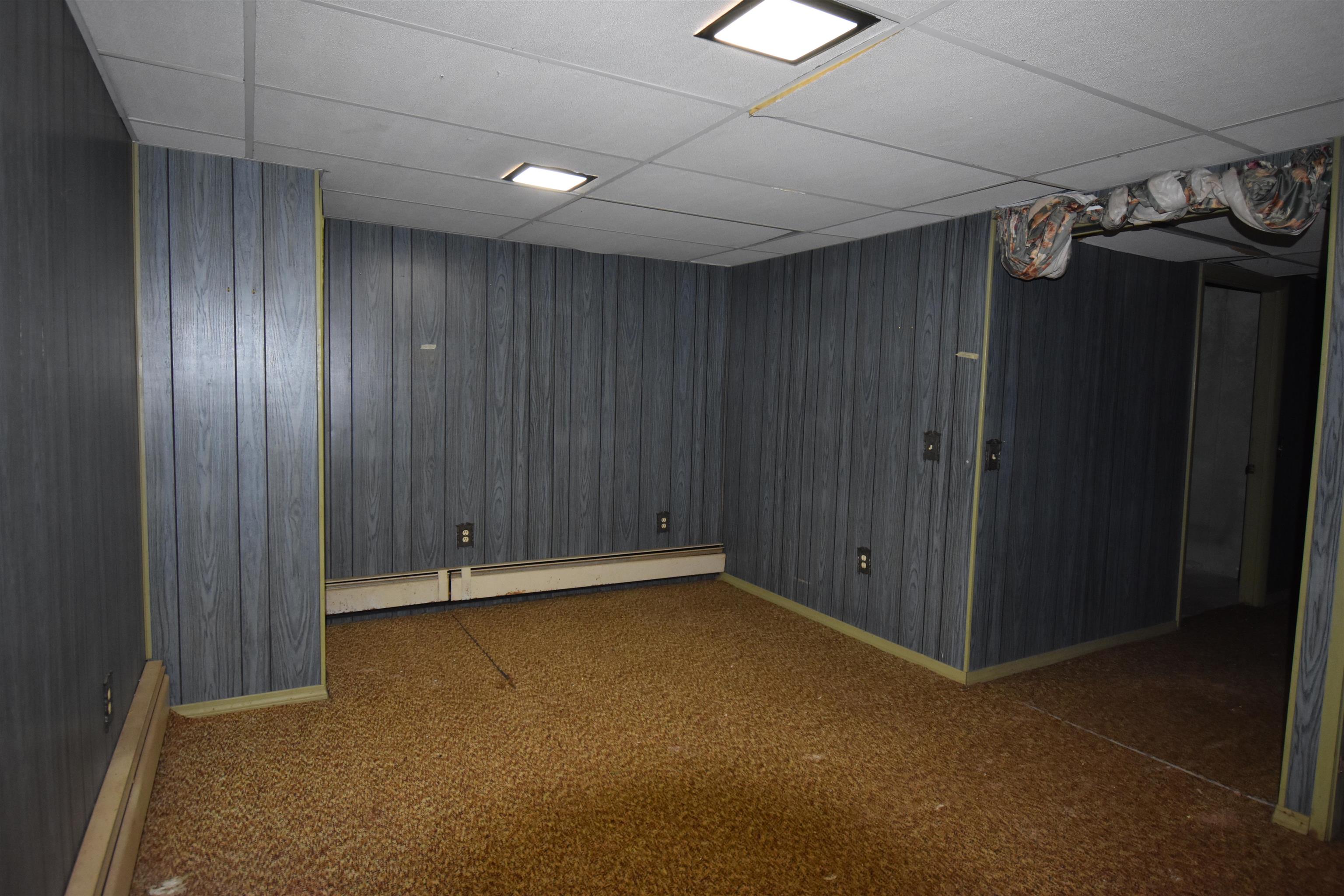 2 Wakefield Drive Nashua, NH 03062 - Photo 29 of 38