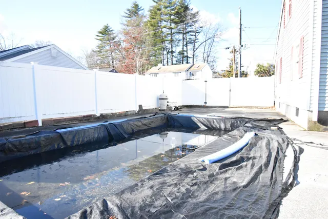 $550,000 | 2 Wakefield Drive, Nashua, NH 03062