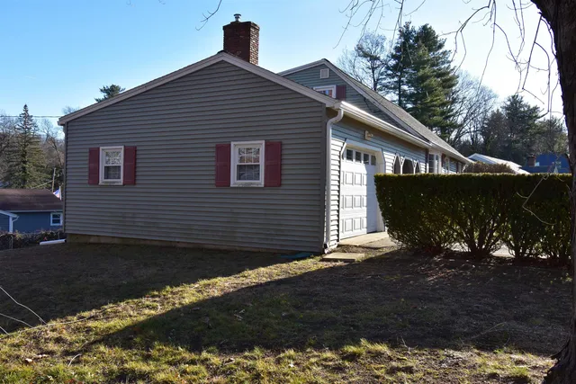 $550,000 | 2 Wakefield Drive, Nashua, NH 03062