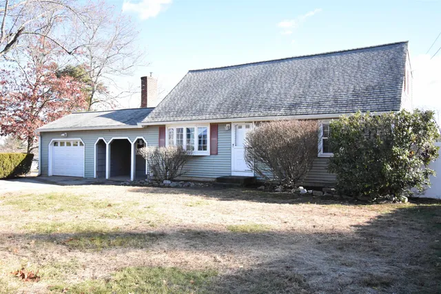 $550,000 | 2 Wakefield Drive, Nashua, NH 03062