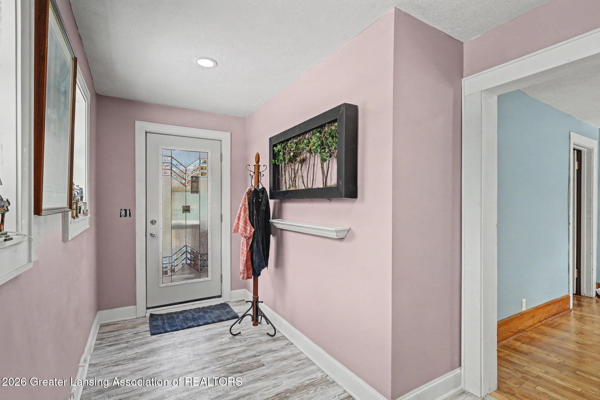 339 Stoner Road Lansing, MI 48917 - Photo 3 of 42 6-web-or-mls-13_IMG_8931