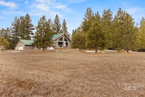 $749,000 | 13 Blue Spruce Court, Cascade, ID 83611