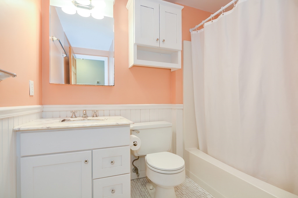 17 Davis Farm Road Ashland, MA 01721 - Photo 29 of 42 Gallery Image 29