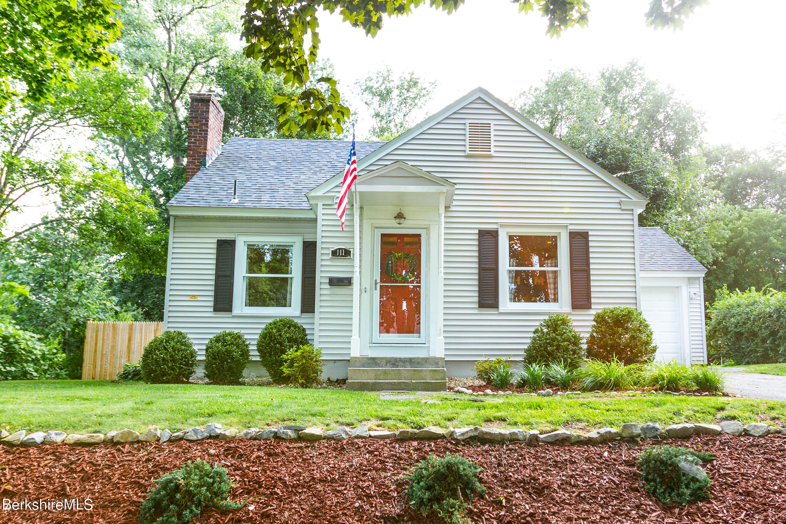 111 Ridgeway Avenue Pittsfield, MA 01201 - Photo 1 of 41 111 Ridgeway Avenue