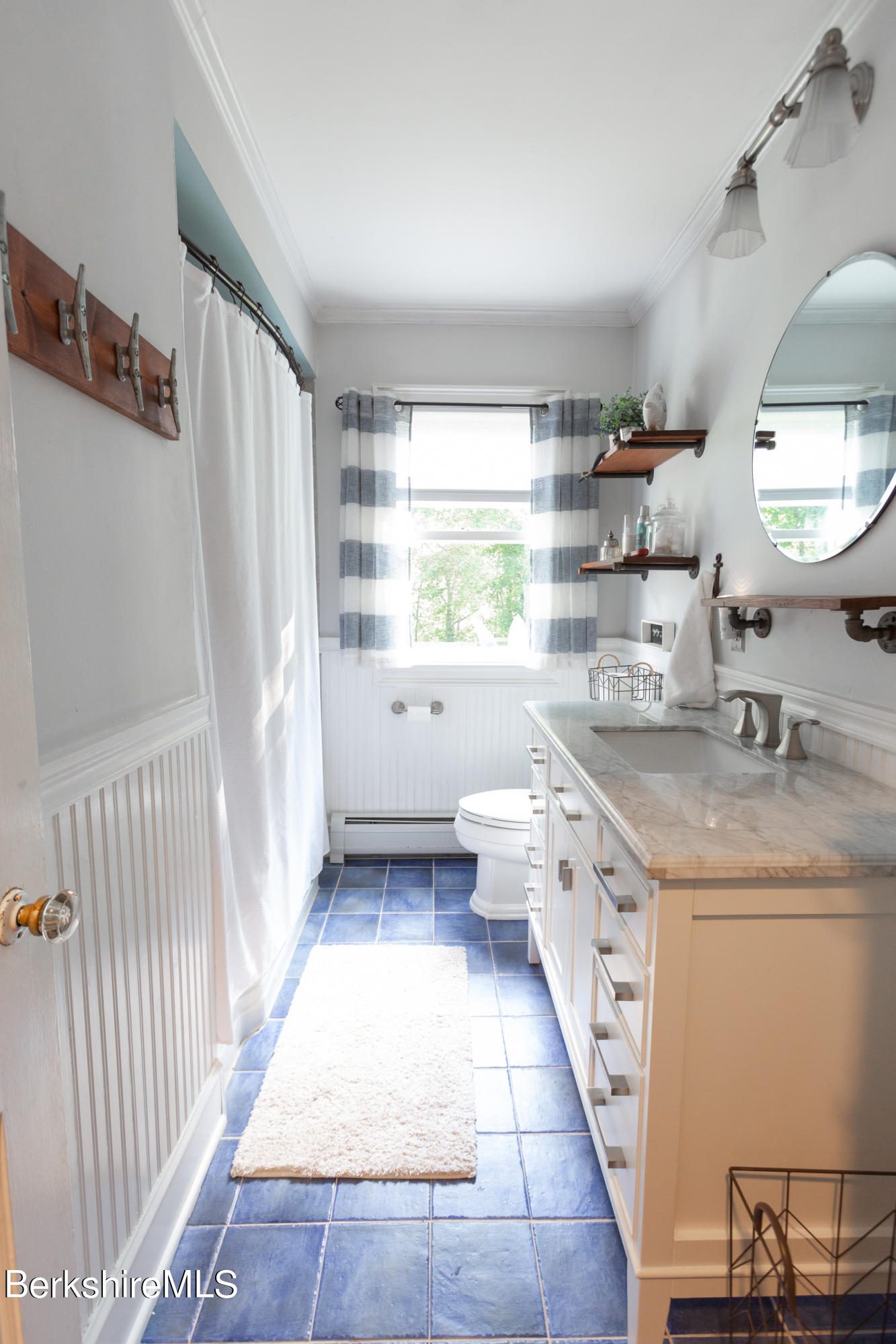 111 Ridgeway Avenue Pittsfield, MA 01201 - Photo 11 of 41 1st Floor Bathroom