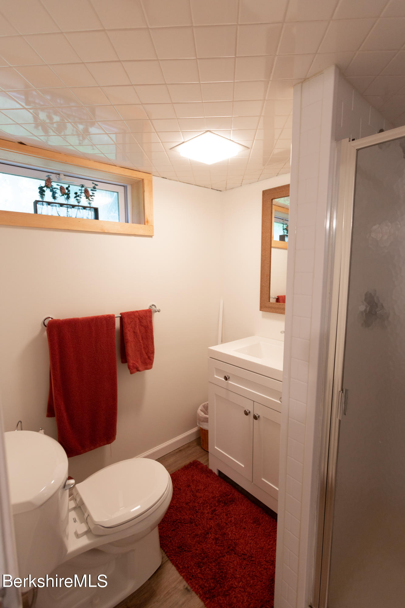 111 Ridgeway Avenue Pittsfield, MA 01201 - Photo 26 of 41 Bathroom