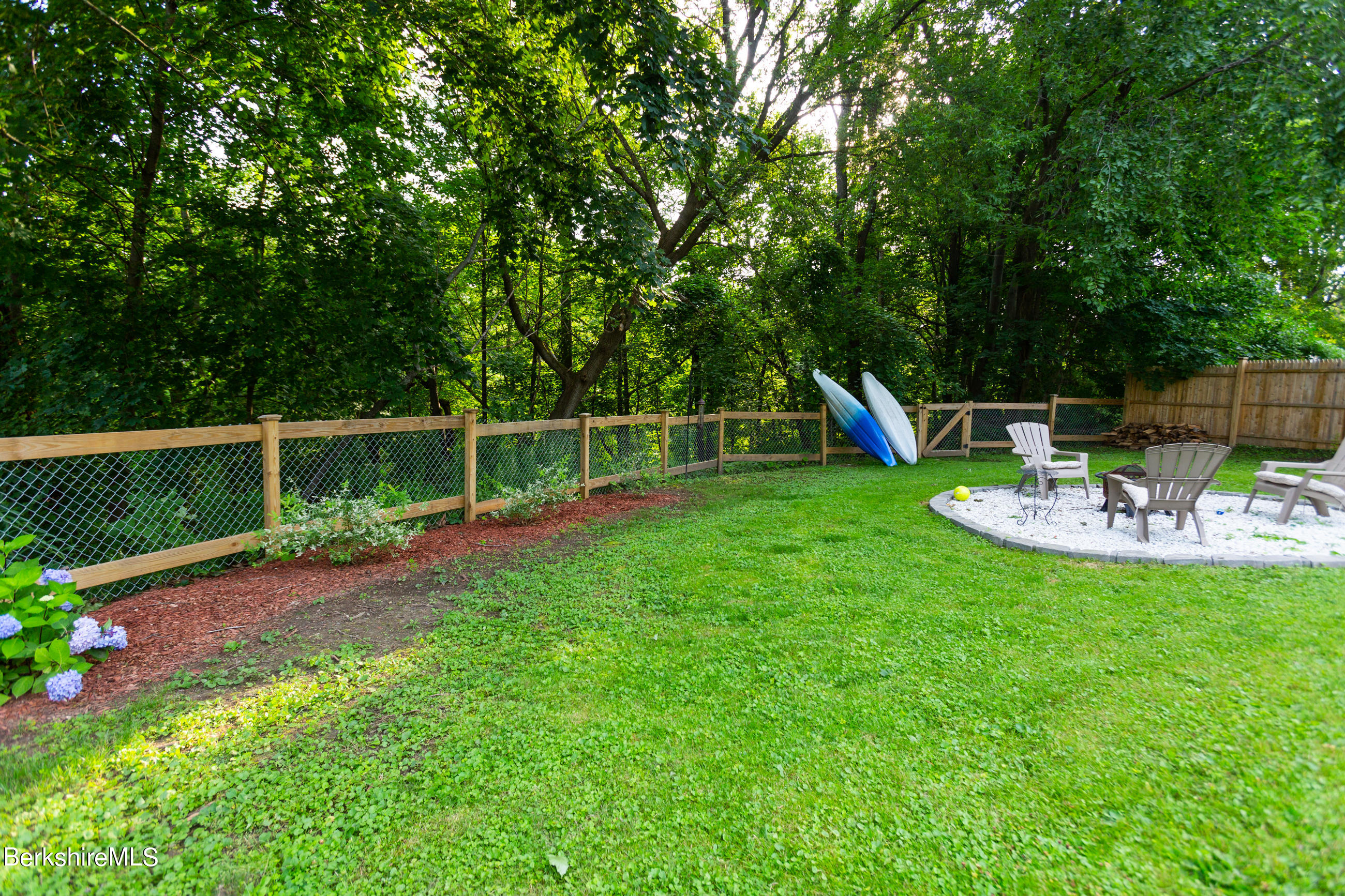111 Ridgeway Avenue Pittsfield, MA 01201 - Photo 40 of 41 Back Yard