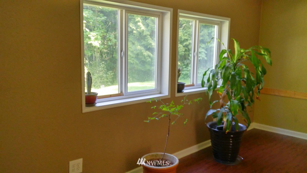 388 East Mountain View Road Camano Island, WA 98282 - Photo 13 of 22 Gallery Image 13