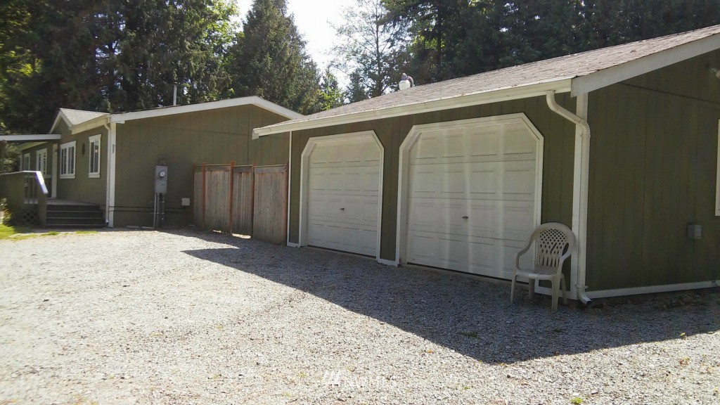 388 East Mountain View Road Camano Island, WA 98282 - Photo 3 of 22 Gallery Image 3