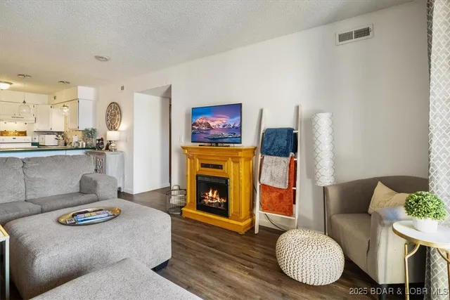 $199,000 | 22 Wrenwood Circle, Unit 2A, Lake Ozark, MO 65049