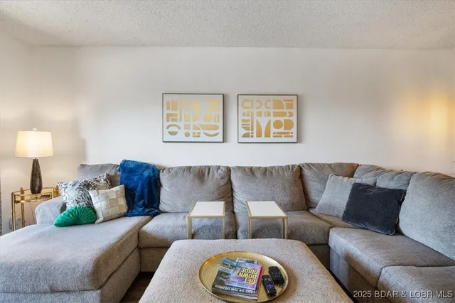 $199,000 | 22 Wrenwood Circle, Unit 2A, Lake Ozark, MO 65049