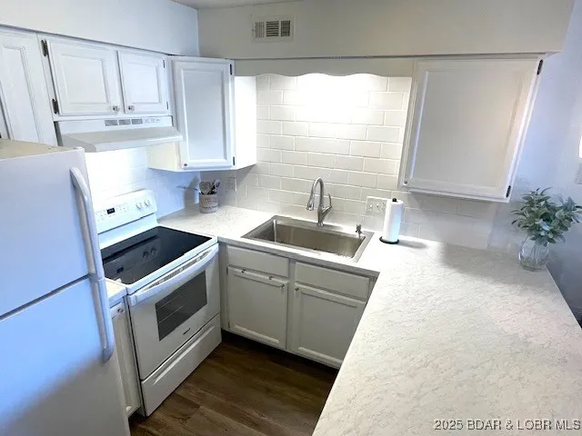 $199,000 | 22 Wrenwood Circle, Unit 2A, Lake Ozark, MO 65049