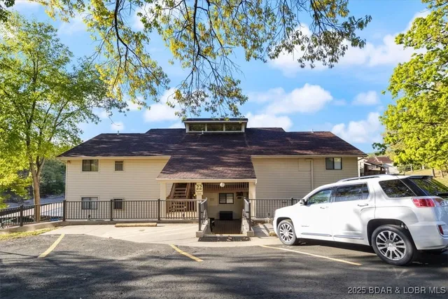$199,000 | 22 Wrenwood Circle, Unit 2A, Lake Ozark, MO 65049