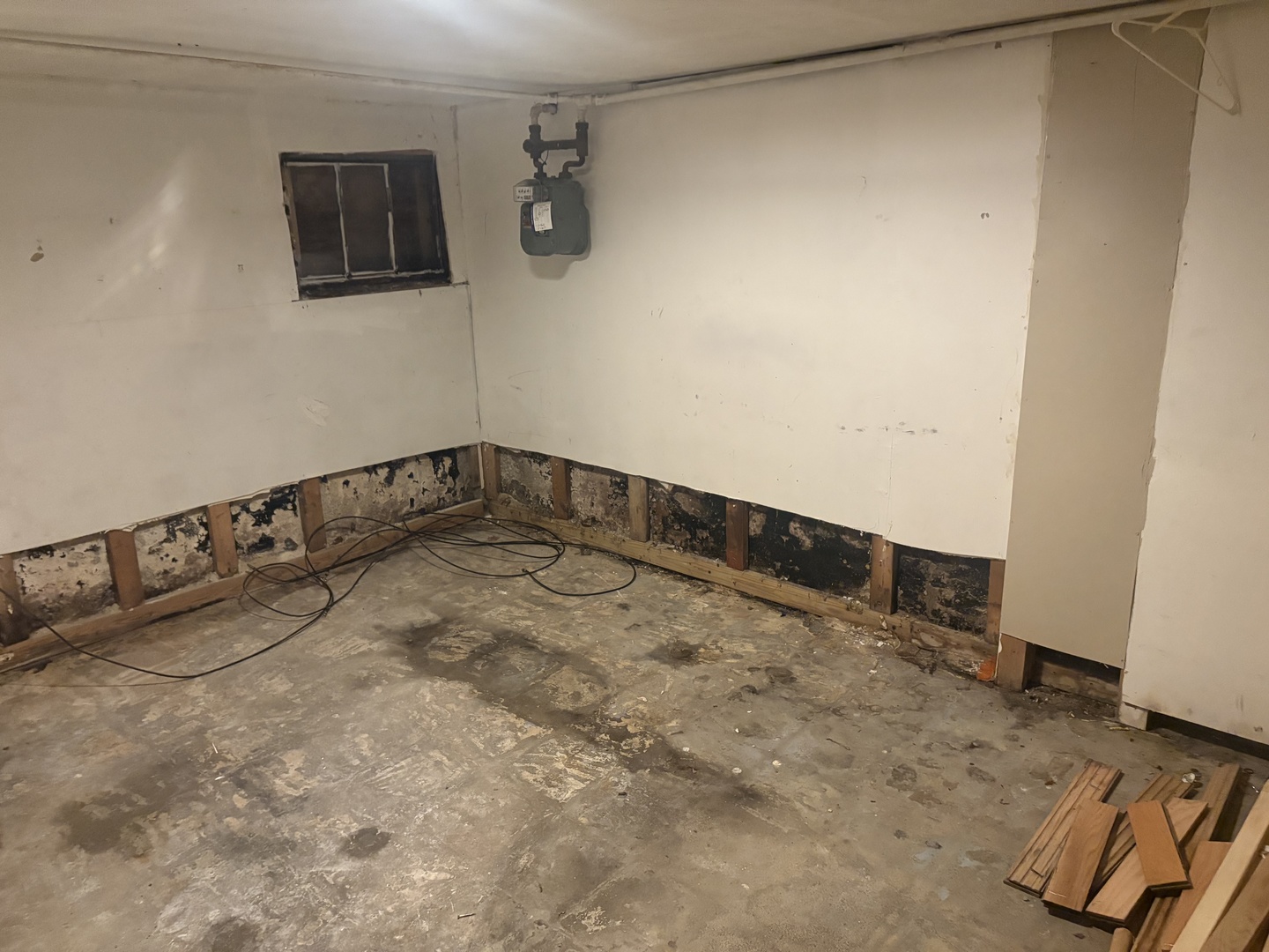 511 West 104th Street Chicago, IL 60628 - Photo 9 of 10 a view of a storage room