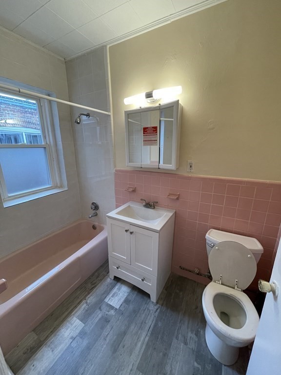 809 Washington Street, Unit 3 Brookline, MA 02446 - Photo 11 of 19