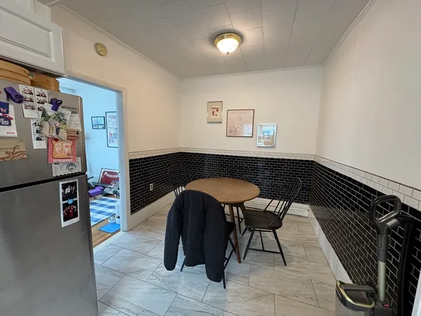 $3,900 | 809 Washington Street, Unit 3, Brookline, MA 02446