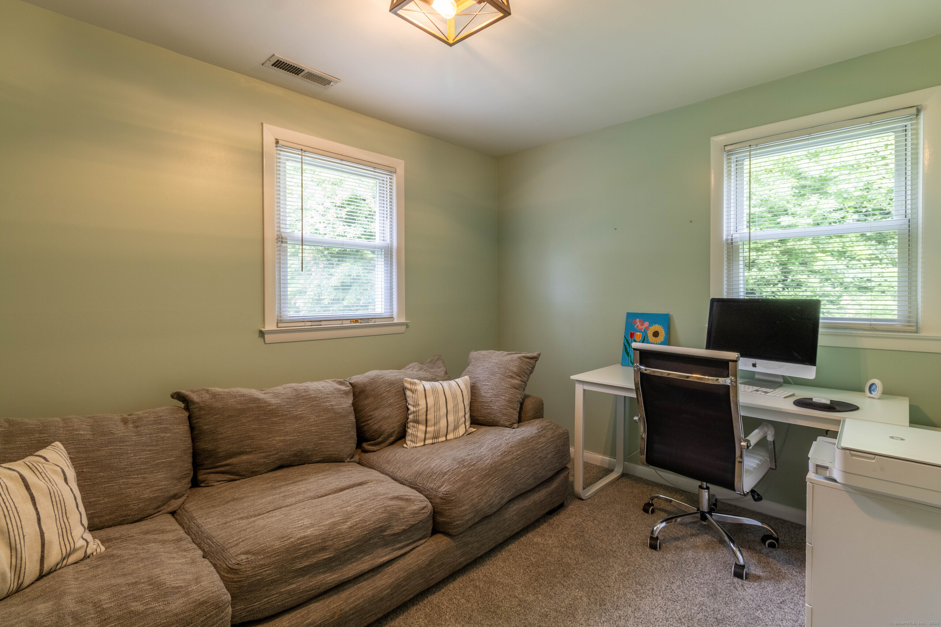 132 Stanley Road Hamden, CT 06514 - Photo 15 of 22