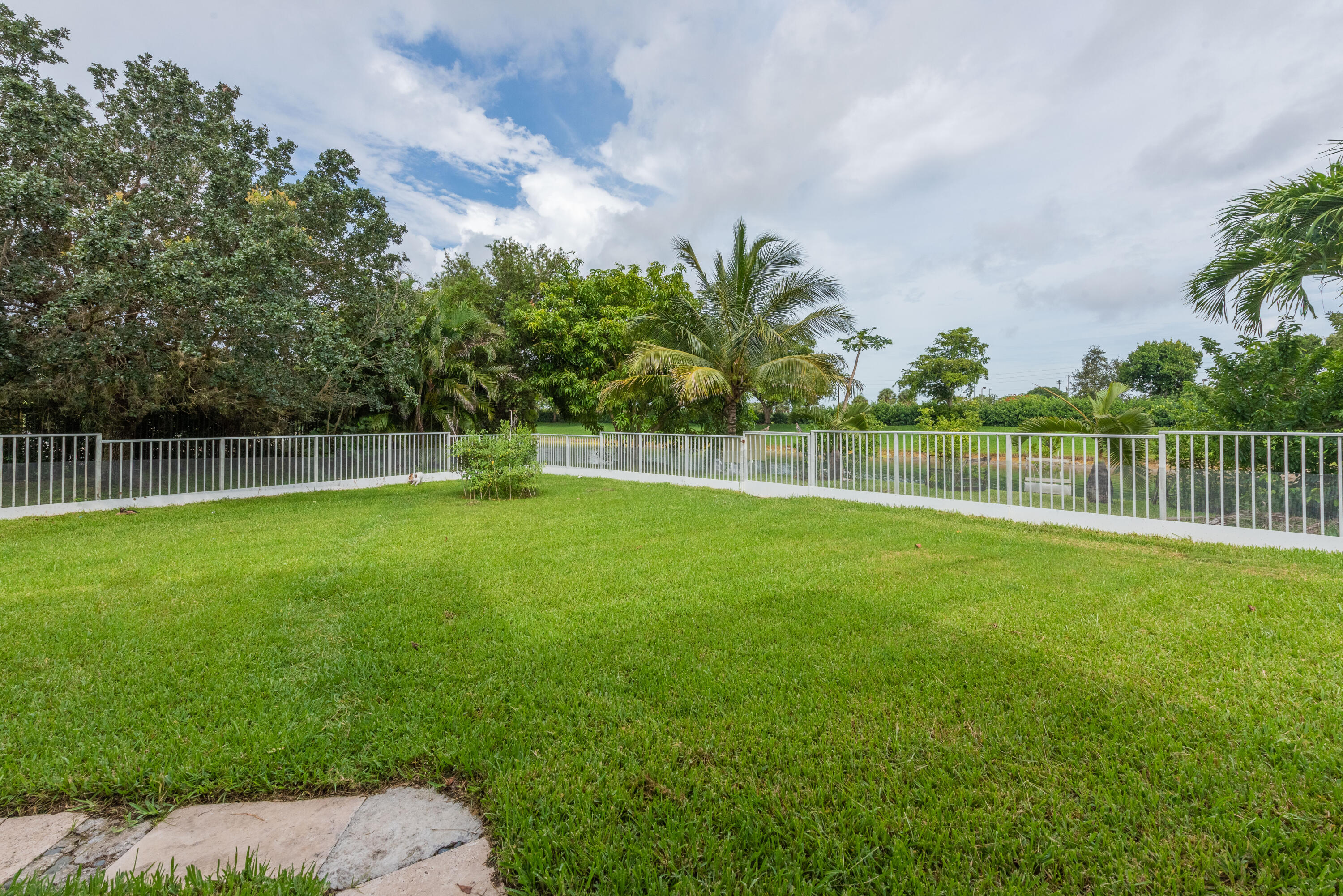 12801 Yardley Drive Boca Raton, FL 33428 - Photo 47 of 65 12801 Yardley Dr (47 of 50)