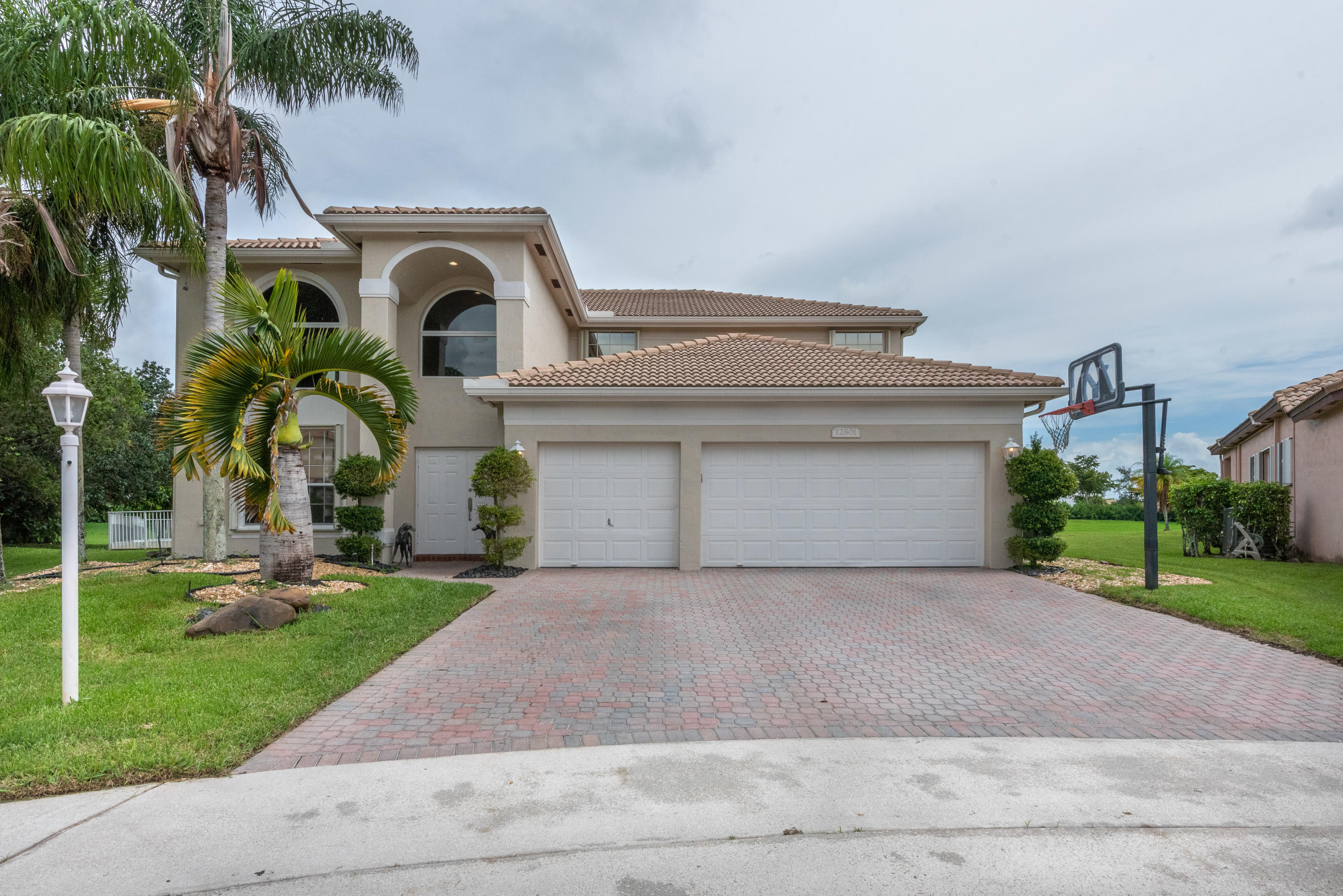 12801 Yardley Drive Boca Raton, FL 33428 - Photo 5 of 65 12801 Yardley Dr (4 of 50)