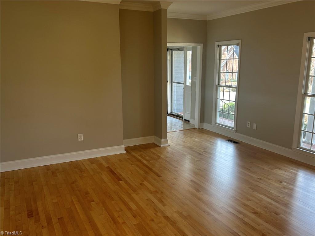 3818 Pinetop Road Greensboro, NC 27410 - Photo 13 of 37 living room
