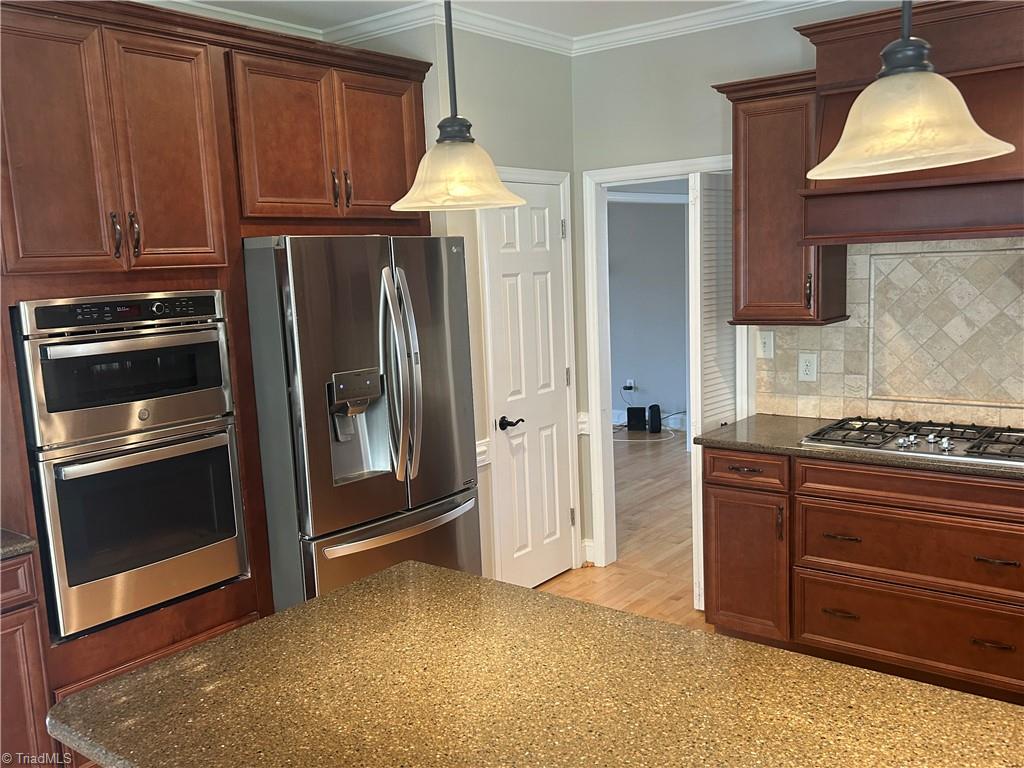 3818 Pinetop Road Greensboro, NC 27410 - Photo 8 of 37 kitchen