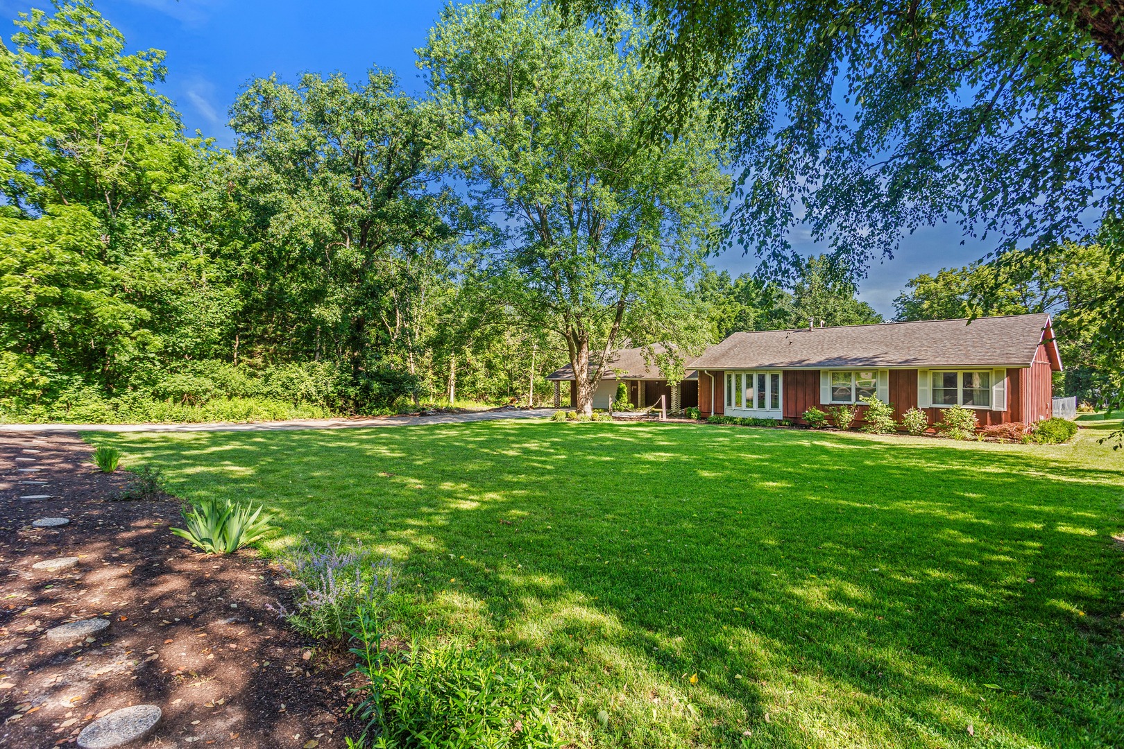 2102 Fogel Road Mahomet, IL 61853 - Photo 5 of 43
