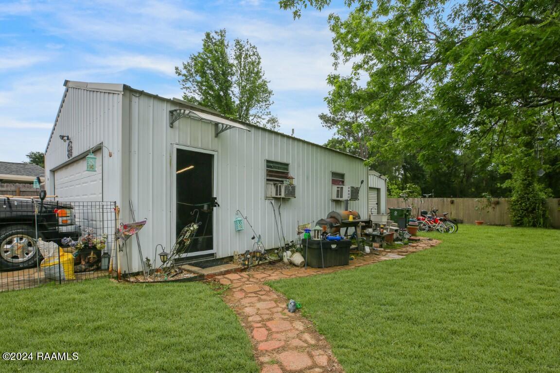 204 Longpointe Road Youngsville, LA 70592 - Photo 15 of 16 204 longpointe-18