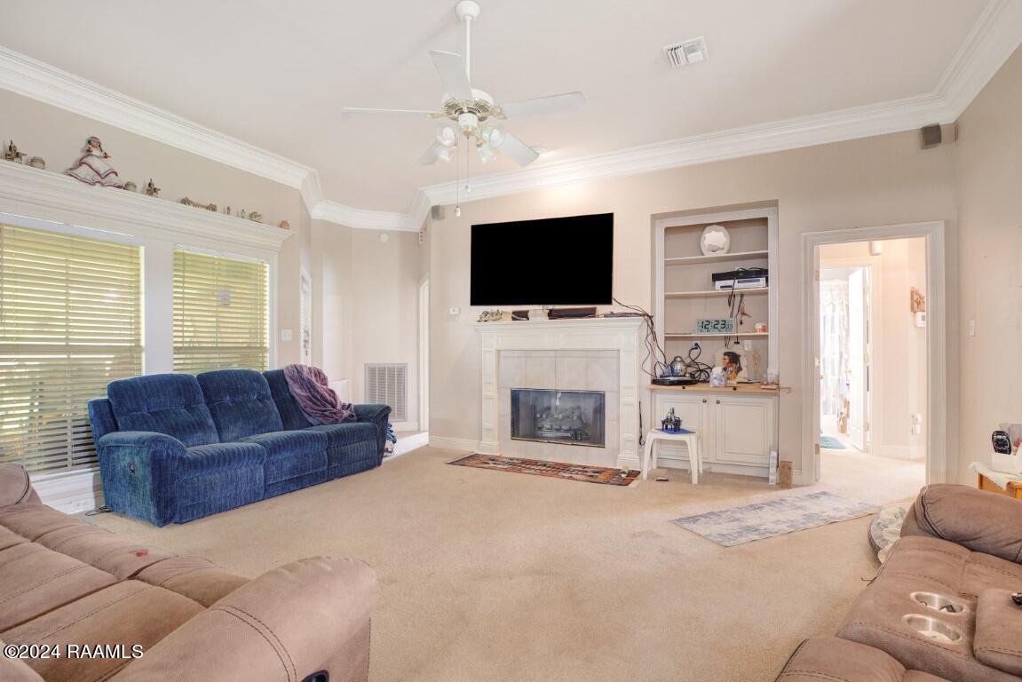 204 Longpointe Road Youngsville, LA 70592 - Photo 4 of 16 204 longpointe-6