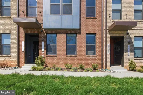 $549,000 | 44576 Wolfhound Square, Ashburn, VA 20147