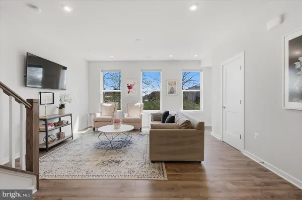 $549,000 | 44576 Wolfhound Square, Ashburn, VA 20147